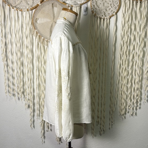 Boteh White Boho Blouse with Cream Embroidery Detail Size 0(XS/S) - Picture 5 of 11